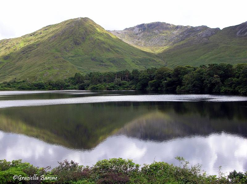 Kylemore - riflessi sul lago.jpg